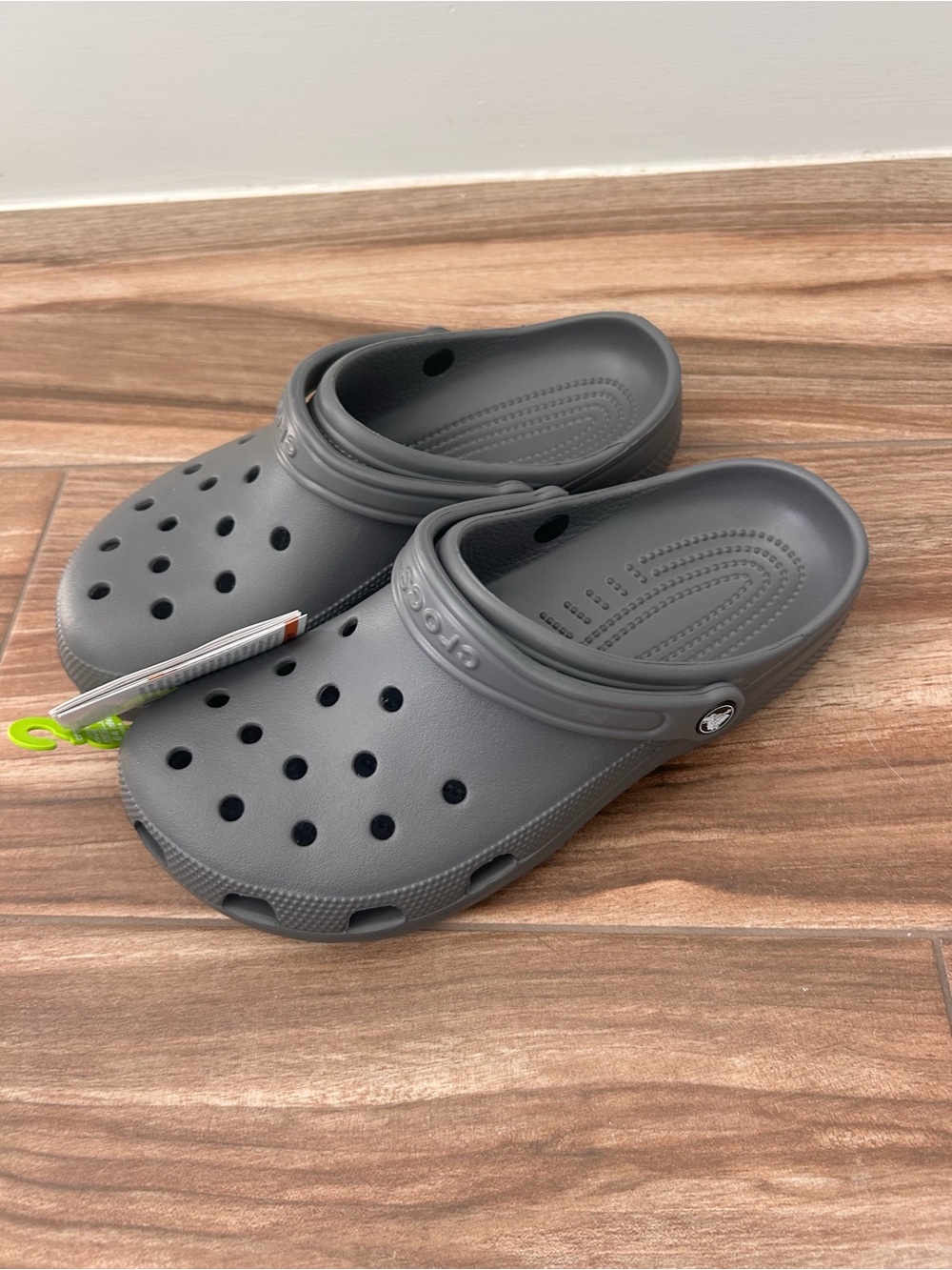 NWT Gray CROCS Men’s 10 Women’s 12 Classic Clog - Picture 5 of 10